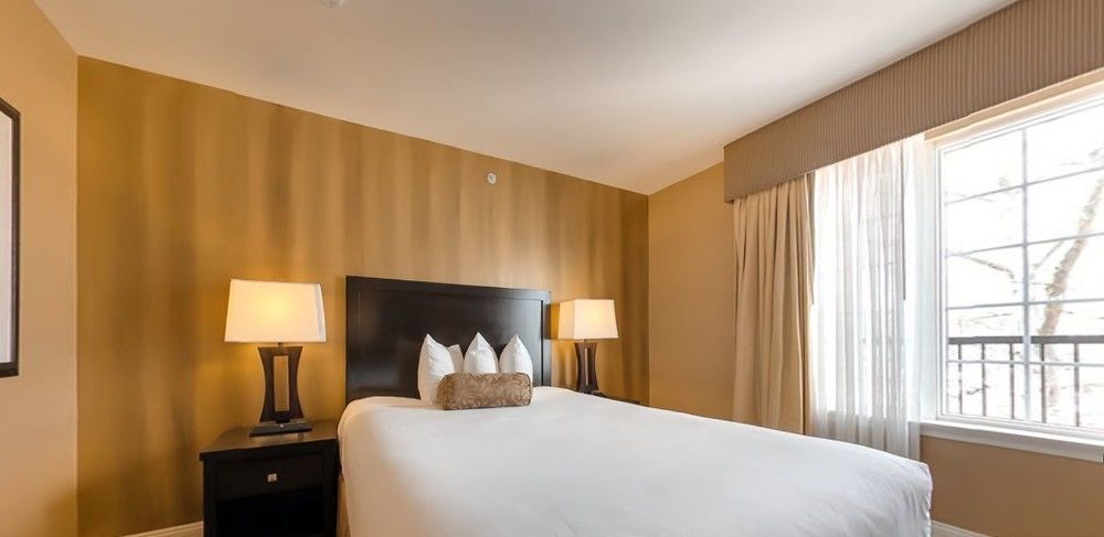 American Hotel Фрихолд Экстерьер фото